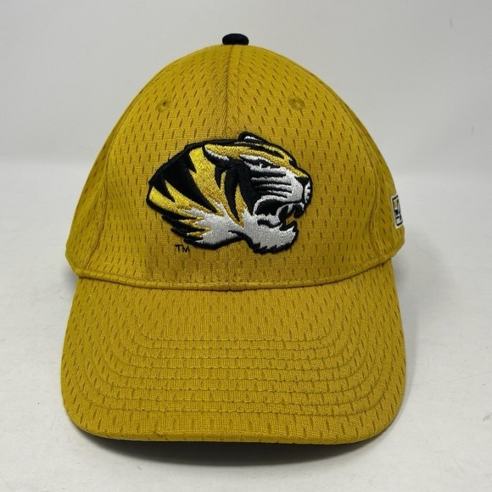The Game Pro Mizzou Tigers Fitted Hat Size 7 1/2 Gold Knit Mesh NCAA Missouri